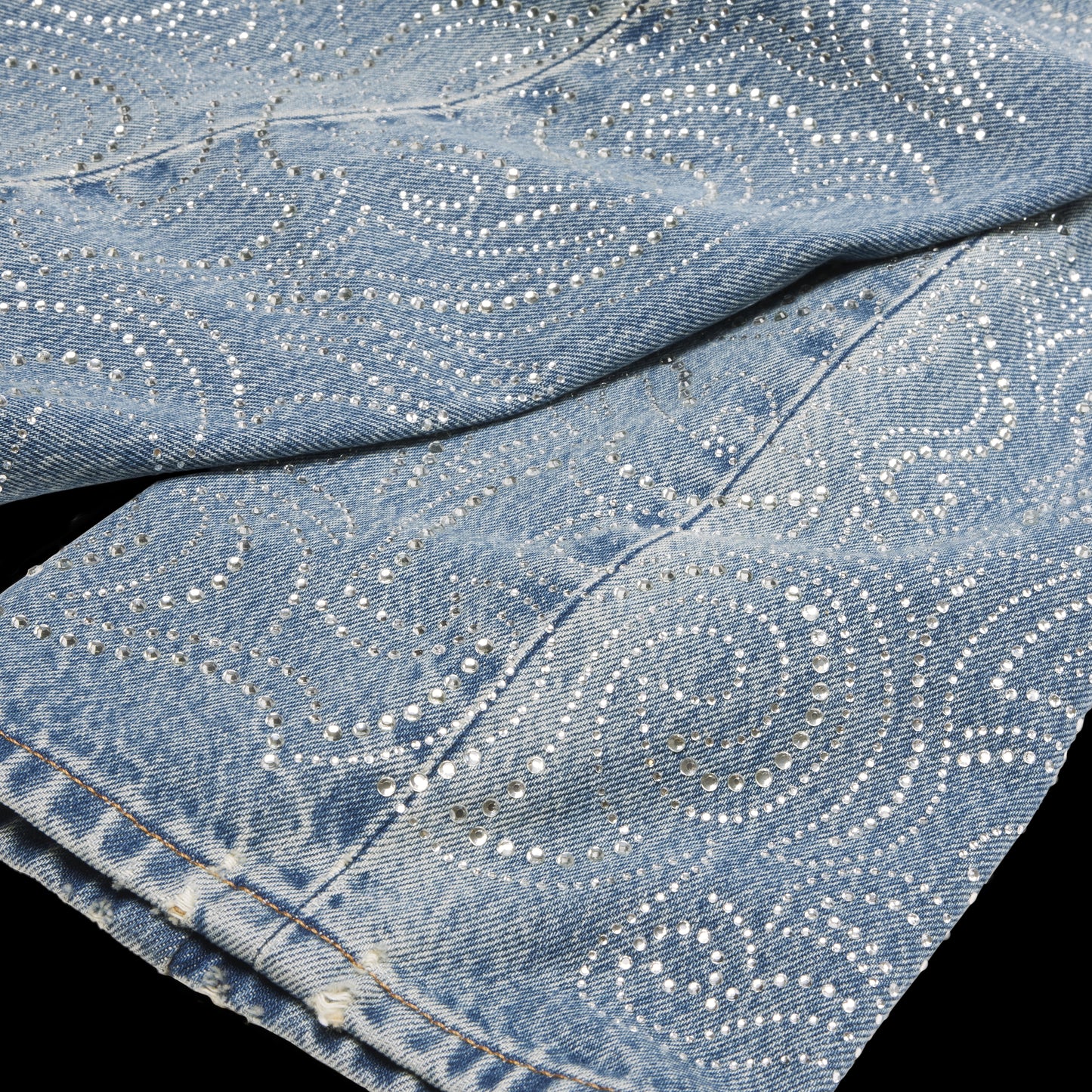 BEYONCÉ X LEVI’S® 501® CURVE WESTERN CRYSTAL